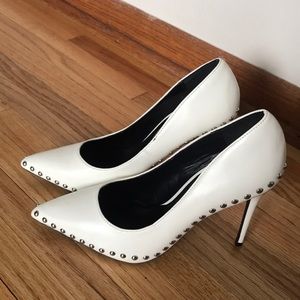 Wild Diva Lounge Studded pointed heels shoes.